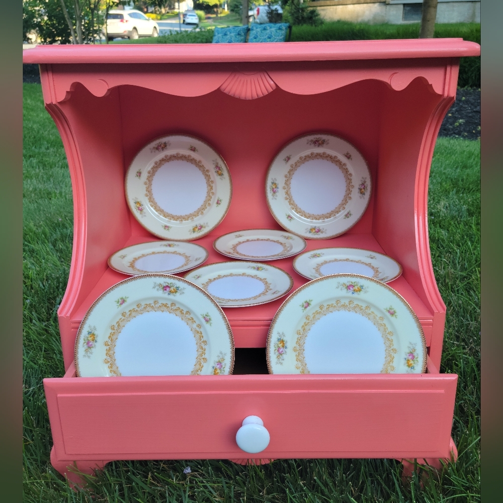 Vintage Meito Nassau China set of 4 Saucer Plates, Made in Japan Discontinued